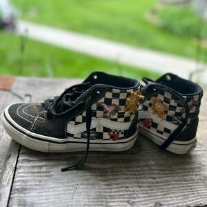 Lot of life left, Vans 3.5 used, elastic cut to make them “more comfortable”